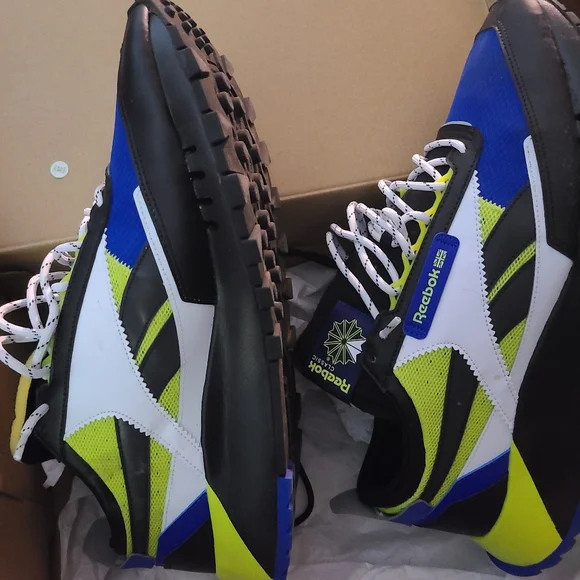 Men's Reebok - Picture 4 of 5